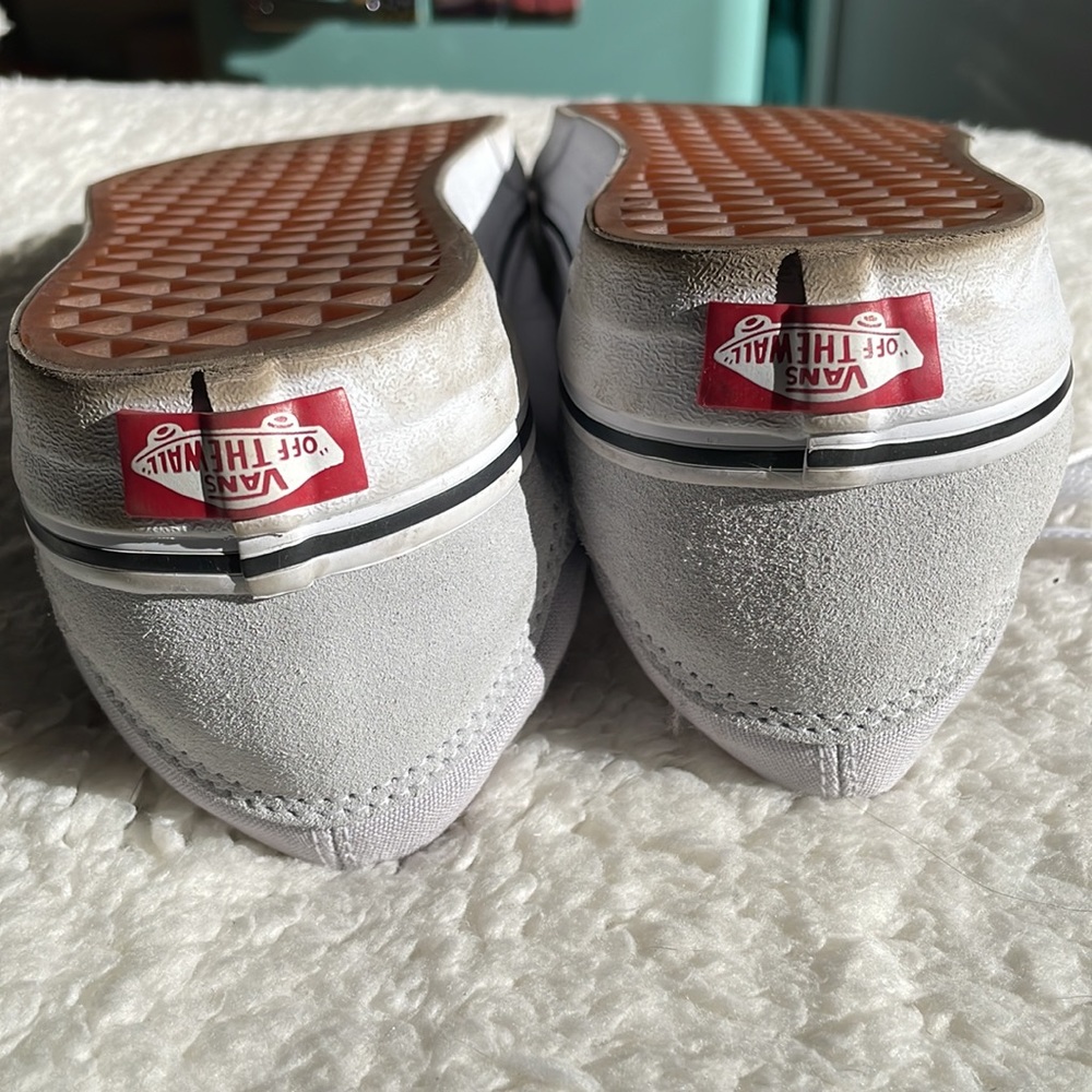 Vans - Picture 4 of 6